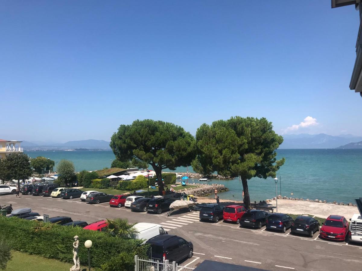Casa Caterina Lake View Holidays Apartments Peschiera del Garda Exterior photo