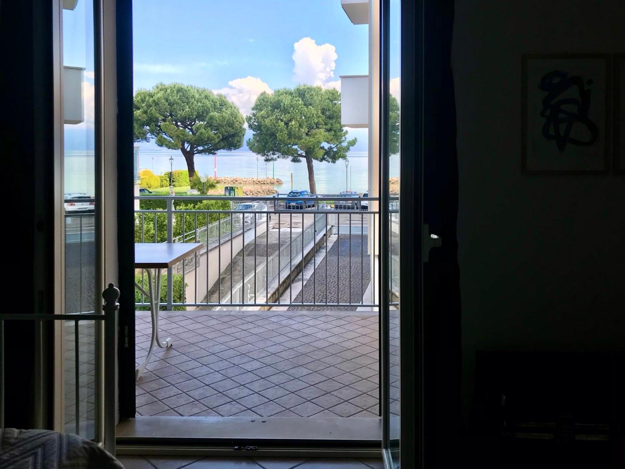 Casa Caterina Lake View Holidays Apartments Peschiera del Garda Room photo